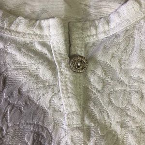 BKE Tops - BKE white shimmer long sleeve BKE Tops - BKE white shimmer long sleeve